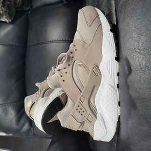 Nike Air Huarache Run GS "Cobblestone"
